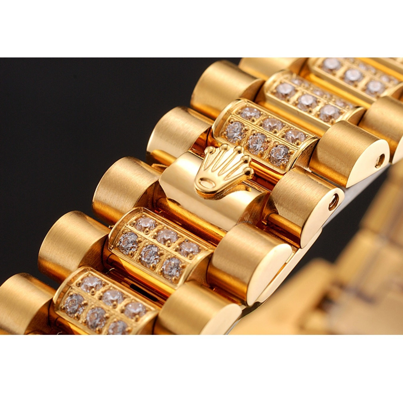 AAA Replica Watches Day-Date Swiss Bracelet Gold Rolex Pave Dial 1453956 Diamond Diamond 1014